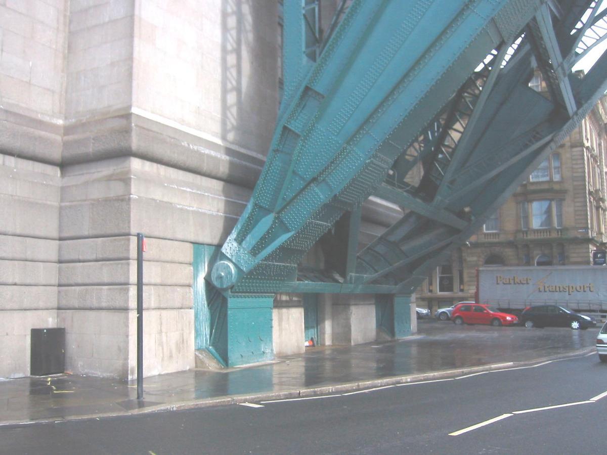 Tyne bridge, NewcastleMain Bearing for the Arch 