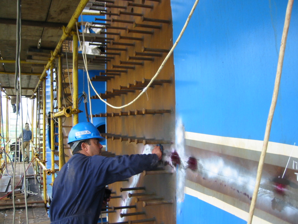 Rion-Antirion BridgeTesting tower head welding 