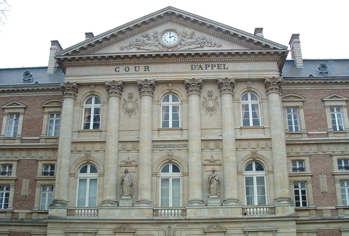 Amiens Courthouse 