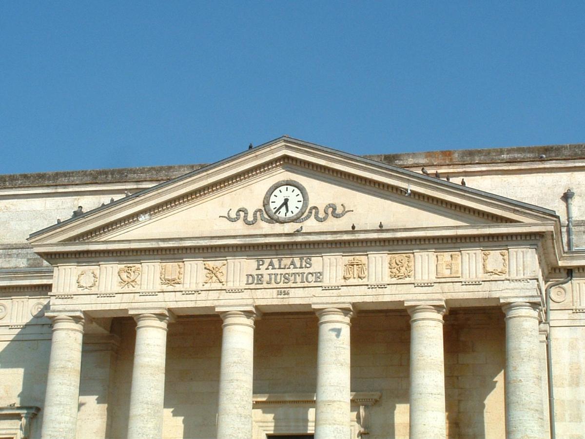 Palais de Justice d'Angoulême construit en 1826 