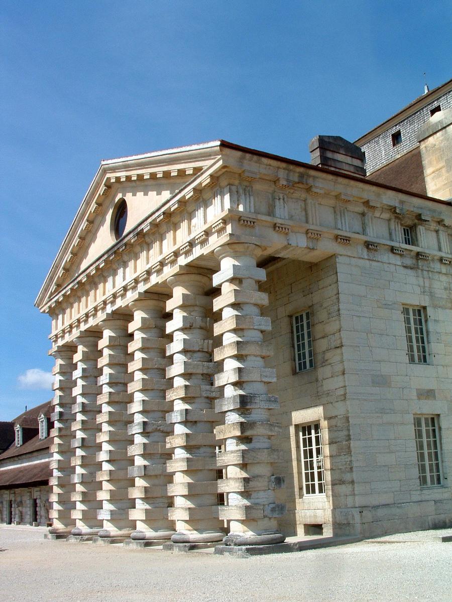 Les salines Royales d'Arc et Senans (1775-1779) selon les plans de Ledoux: La maison du directeur 