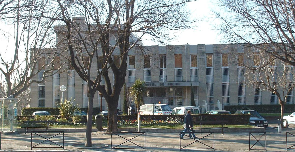 Hôtel de Police, Arles 