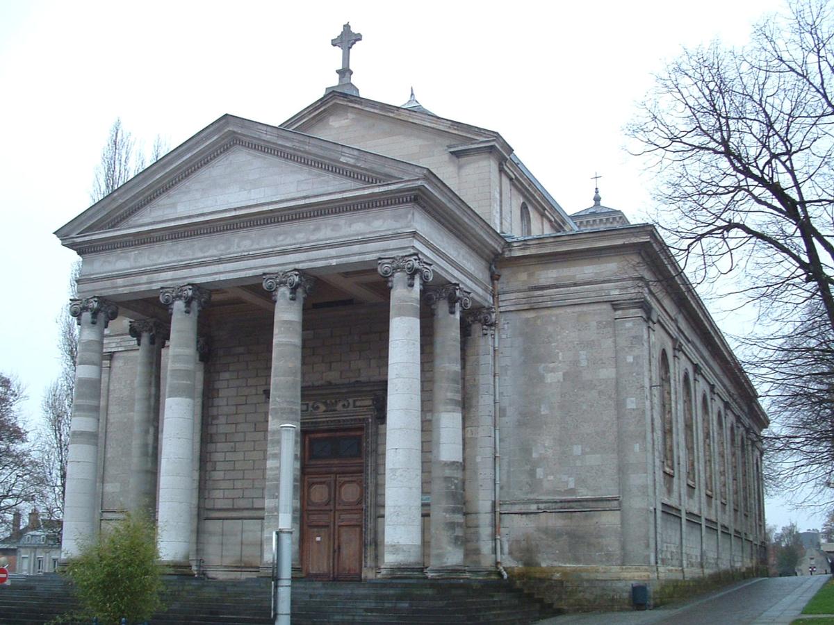 Arras: Eglise Saint Nicolas en Cité. (Première pierre 30.05.1839 - Inauguration 13.04.1846) 