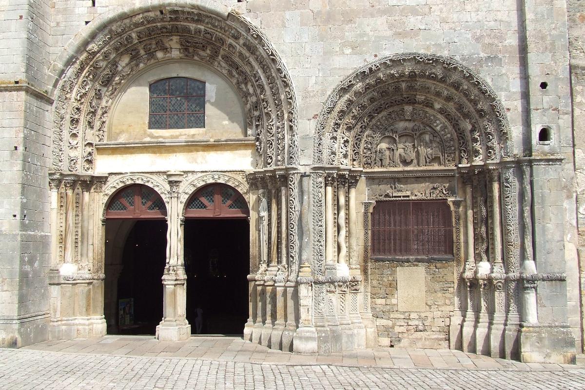 Avallon - Collégiale Saint-Lazare 