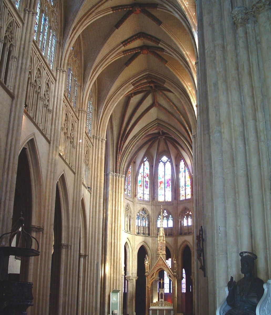 Bayonne (Pyrénées Atlantiques): la Cathédrale 