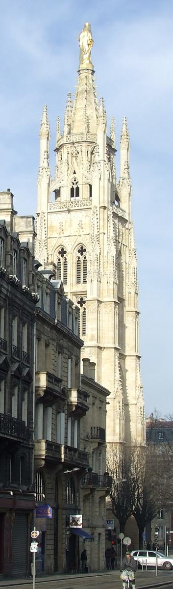 Bordeaux: La Tour Pey-Berland Hauteur totale: 66 m. Hauteur sans la statue: 61 m. Début de la construction: 1440. Fin de la construction: 1863