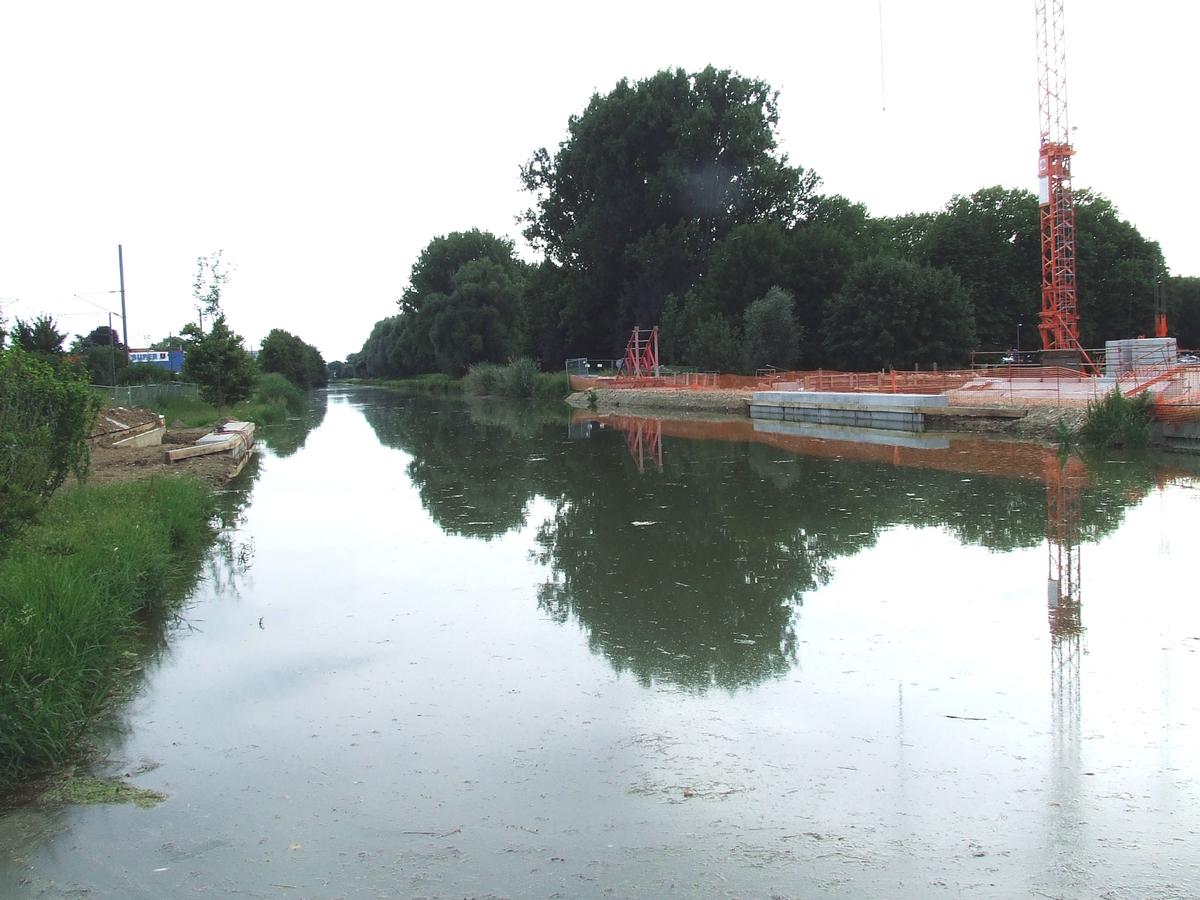 Brunstatt: Construction d'un passage routier sous le Canal du Rhône au Rhin. (Situation des travaux au 06.07.2008) 