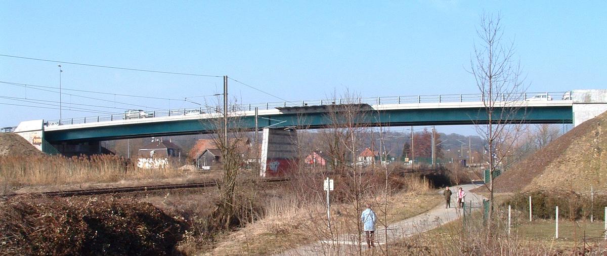 Brücke im Zuge der D 8 in Brunstatt 