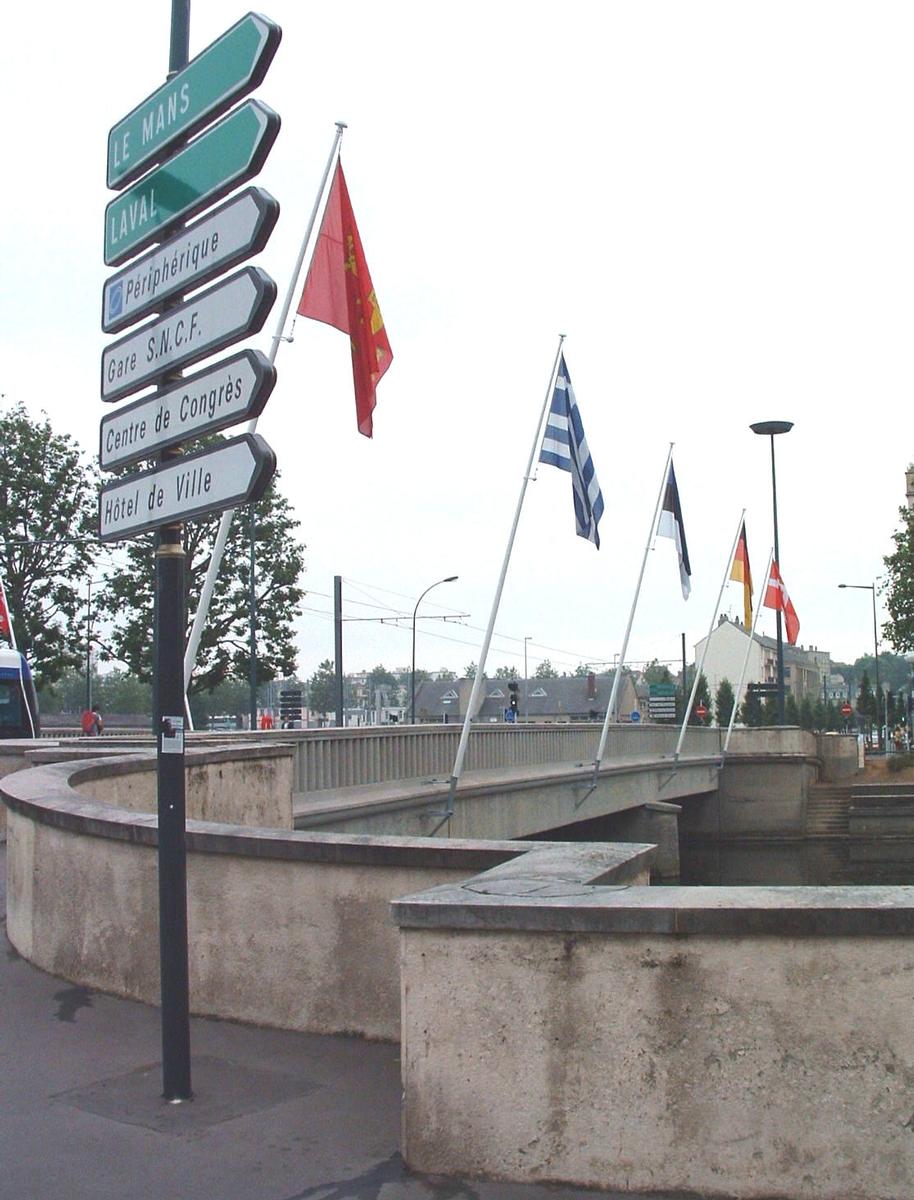 Pont Churchill à Caen 