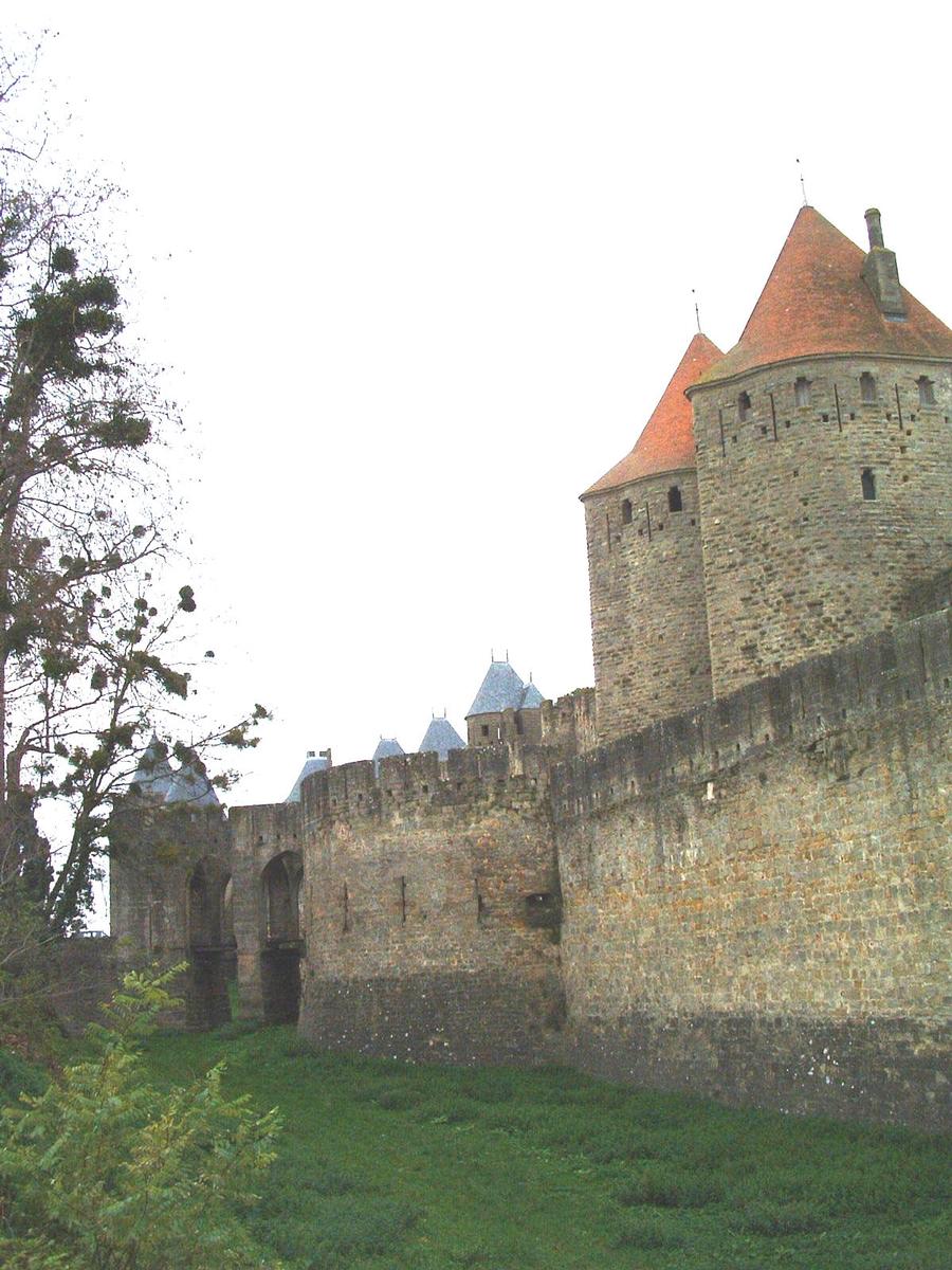 Mur d'enceinte de la cité médiévale de Carcassonne 