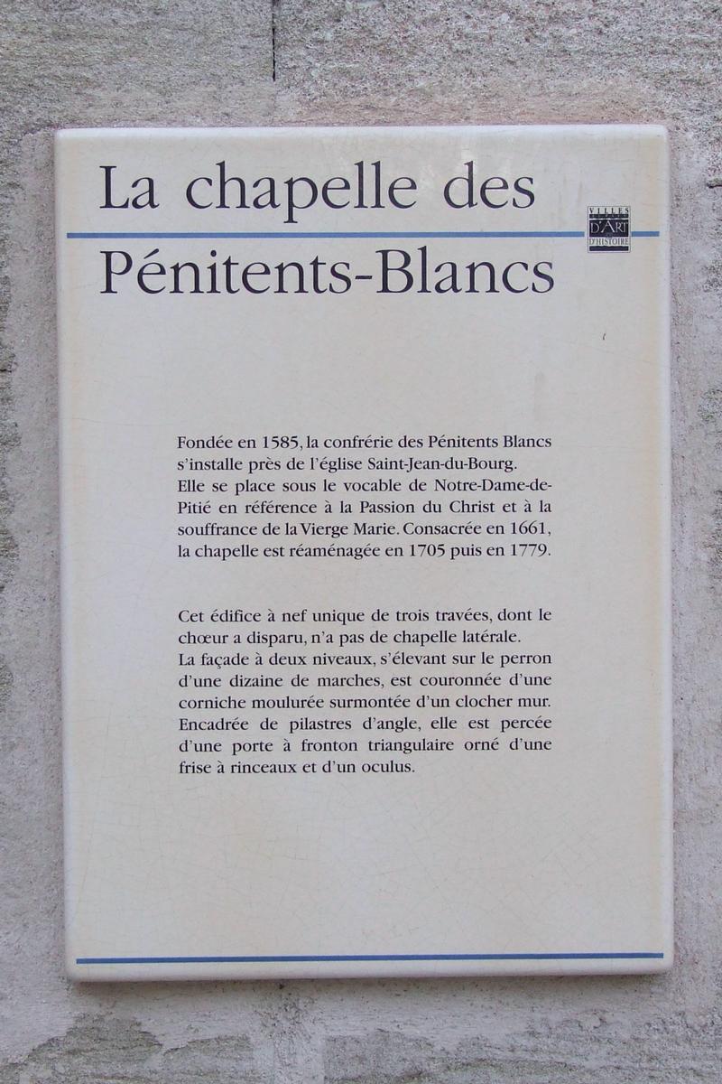 Carpentras: Chapelle des Pénitents Blancs 