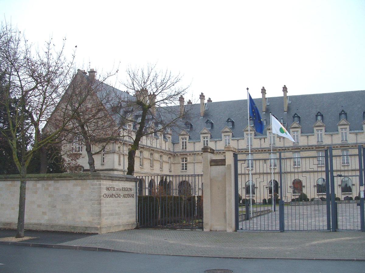 L'Hôtel de Région «Champagne-Ardennes» à Chalons en Champagne 