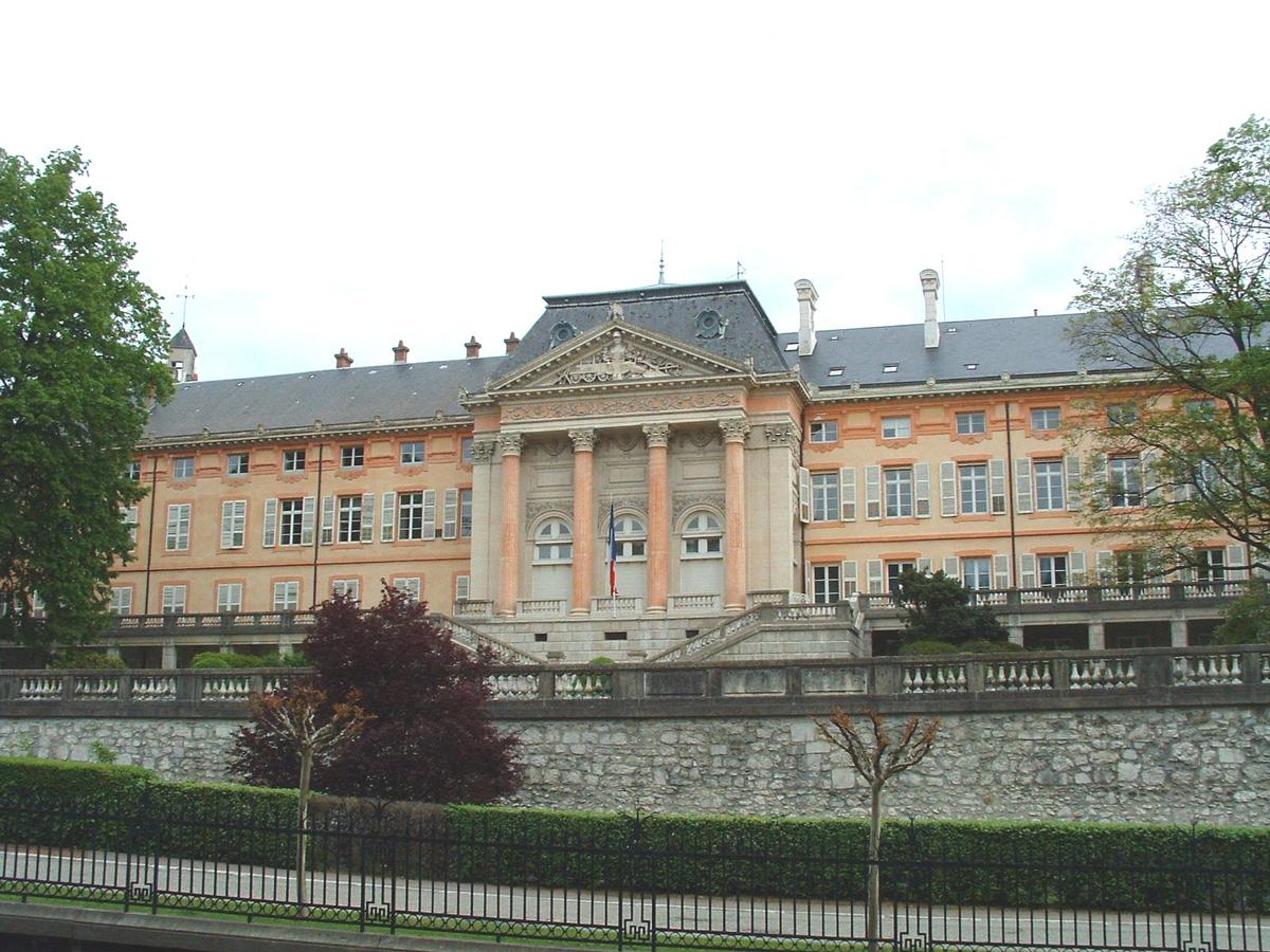Hôtel du Département, siège du Conseil Général de Savoie à Chambéry.(73) 
