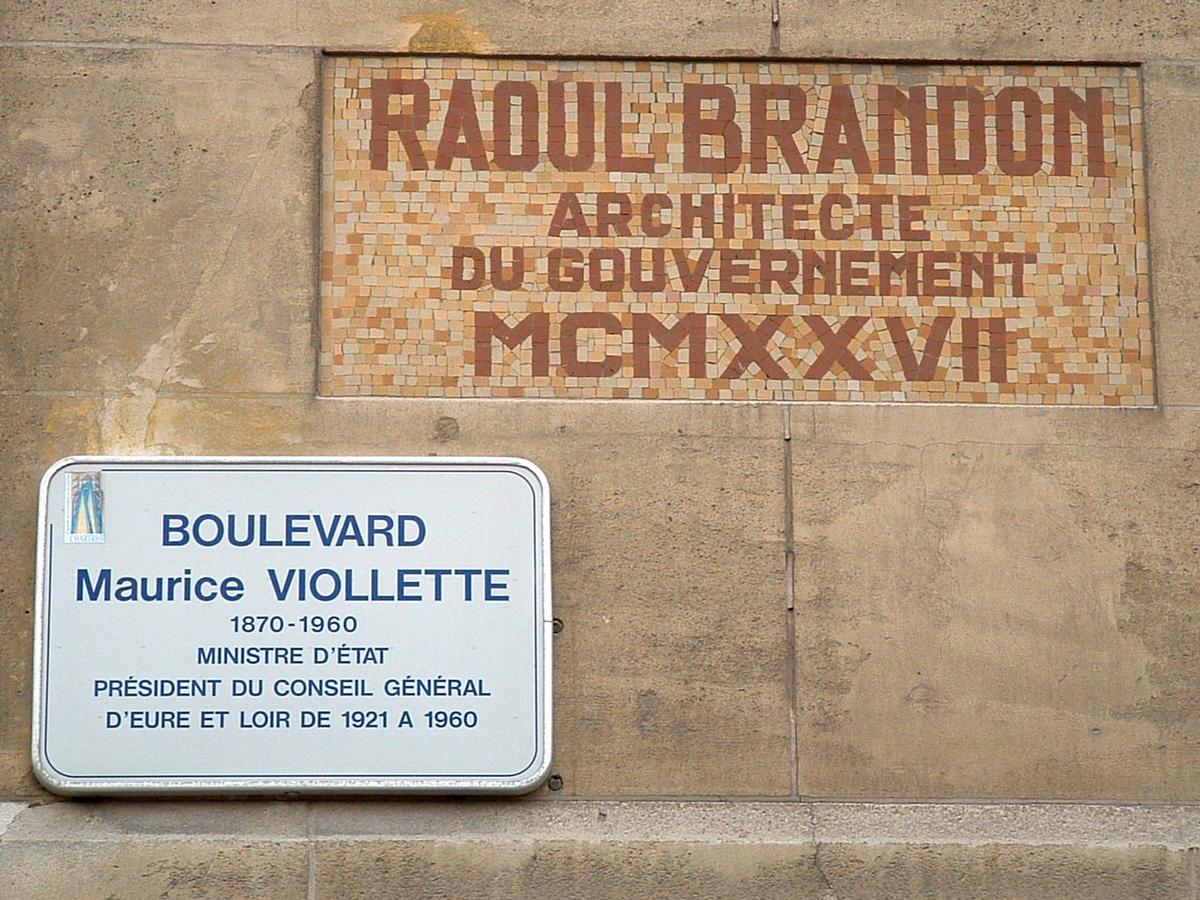Fiche média no. 68824 Chartres: La nouvelle Médiathèque (rénovation et adaptation de l'ancienne Poste Principale construite en 1927 selon les plans de Raoul Brandon - Etat des travaux mi-mai 2006)