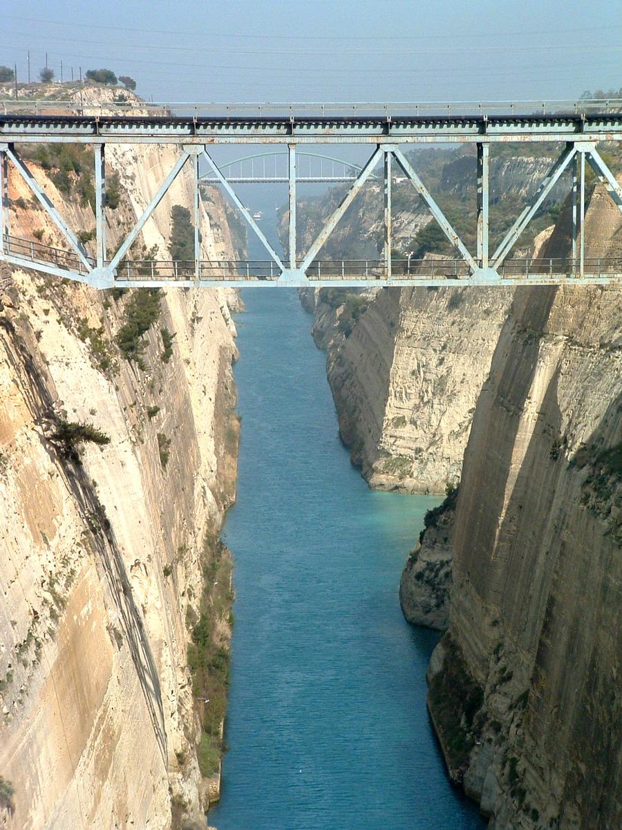 Grèce: Le Canal de Corinthe. Vue vers le Nord-Ouest 