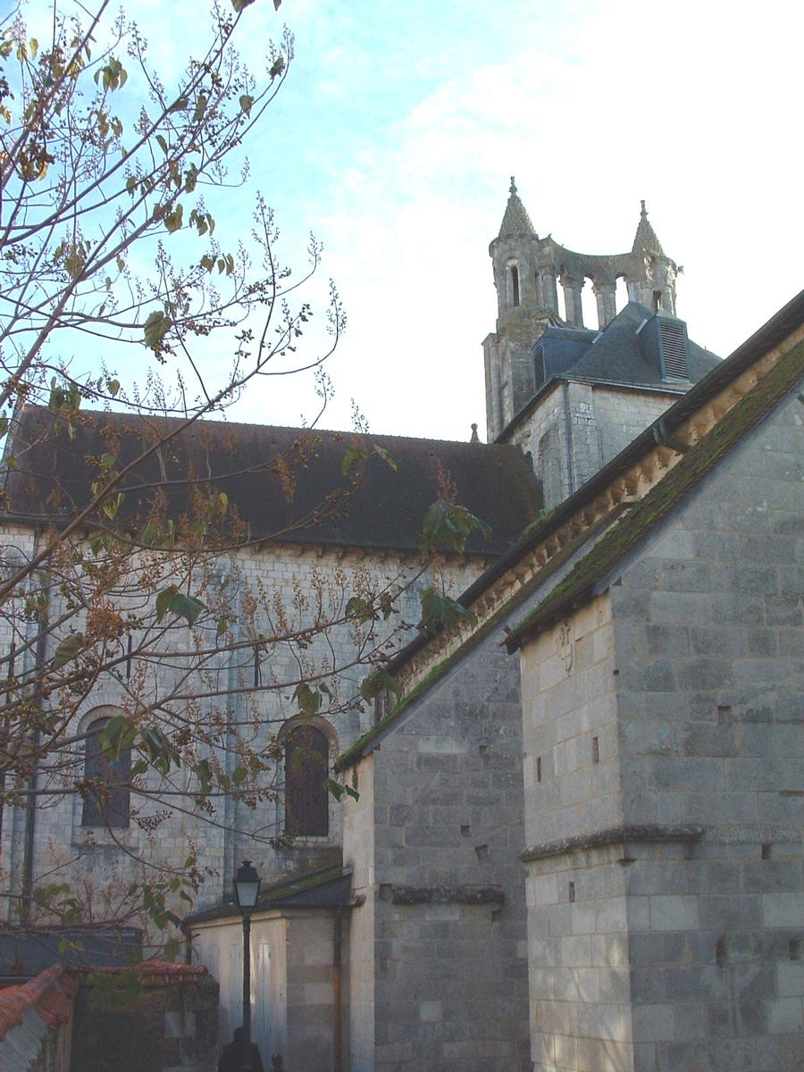 Eglise Montierneuf de Poitiers. Elle a été consacrée en 1096 par le Pape Urbain II 