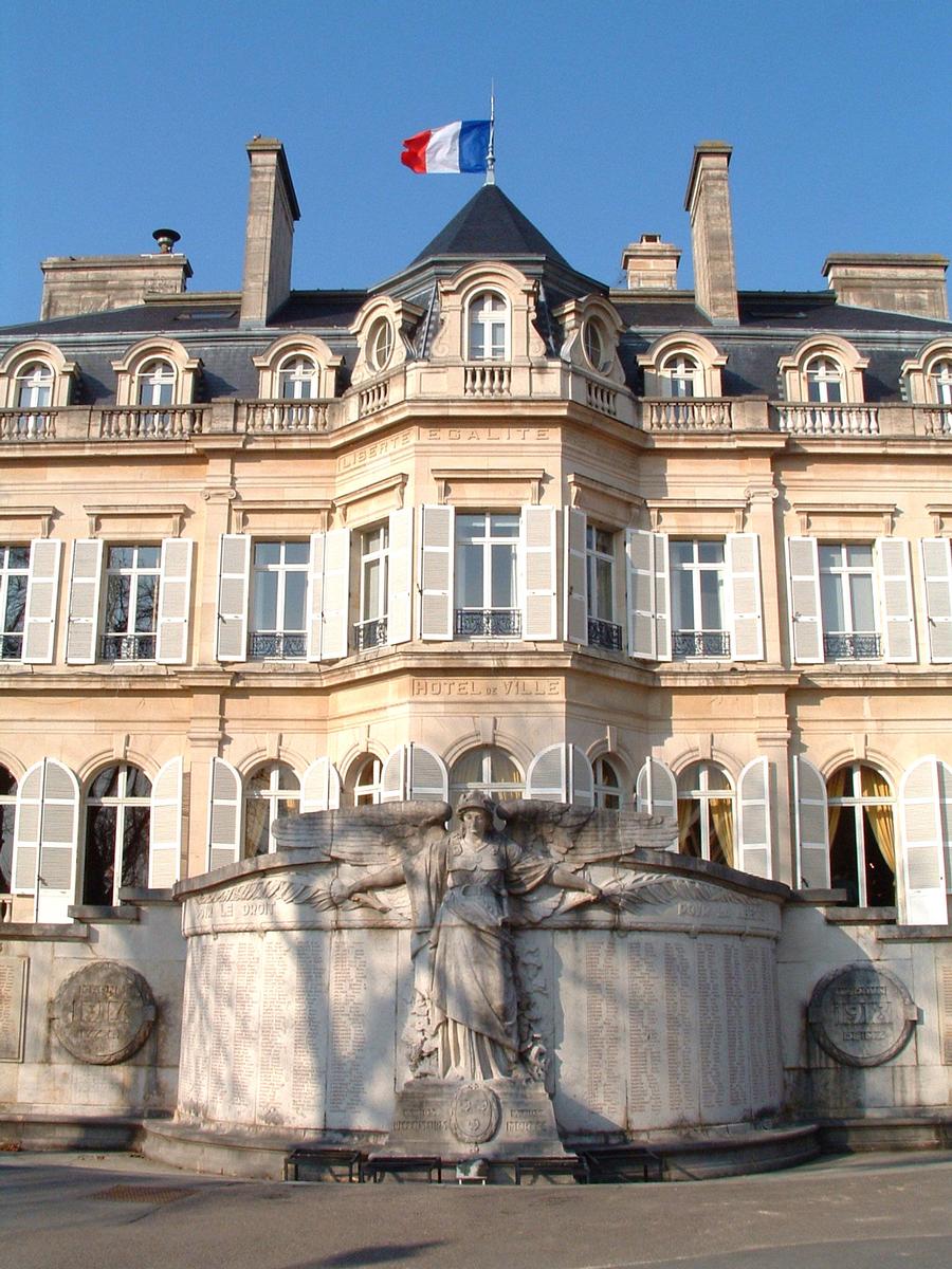 Epernay - Hôtel de ville 