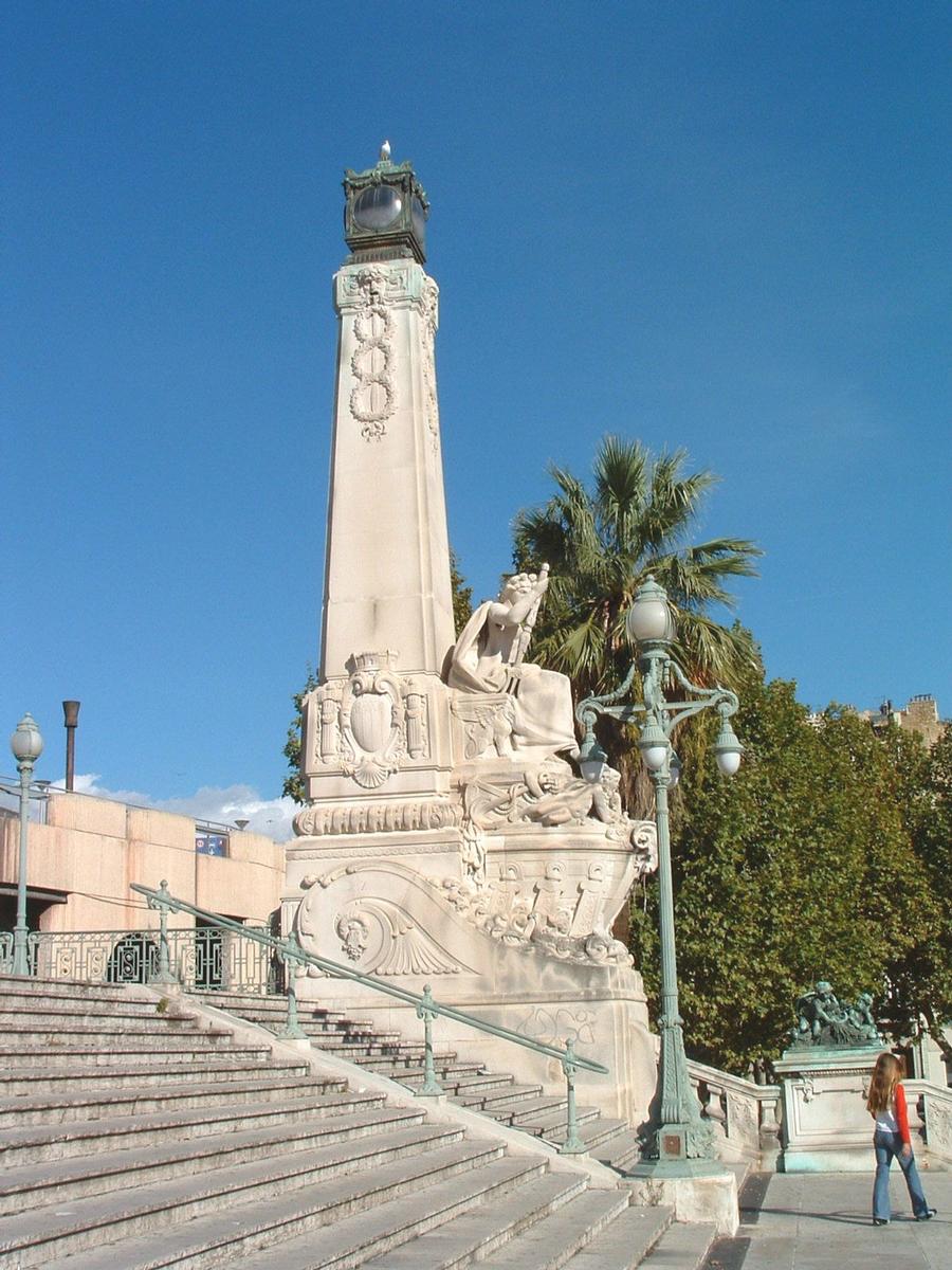 Saint-Charles Station, Marseilles. Exterior stairs 