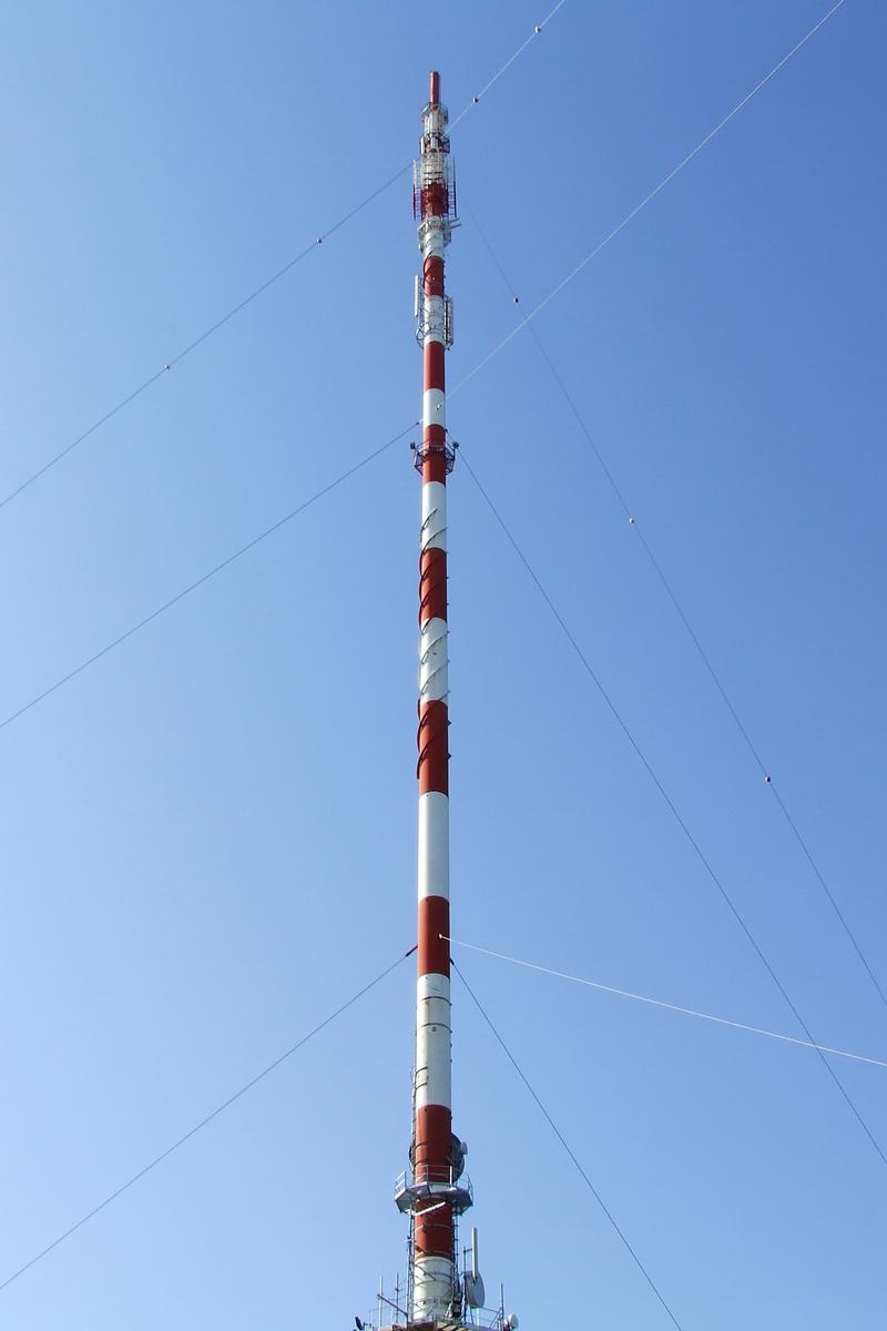 Gisy-les-Nobles Transmission Tower 