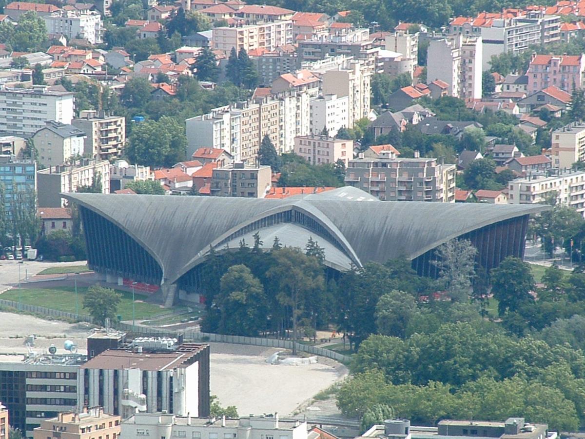Palais des Sports de Grenoble (38-Isère). (1967, architectes Demartini et Junillon) 