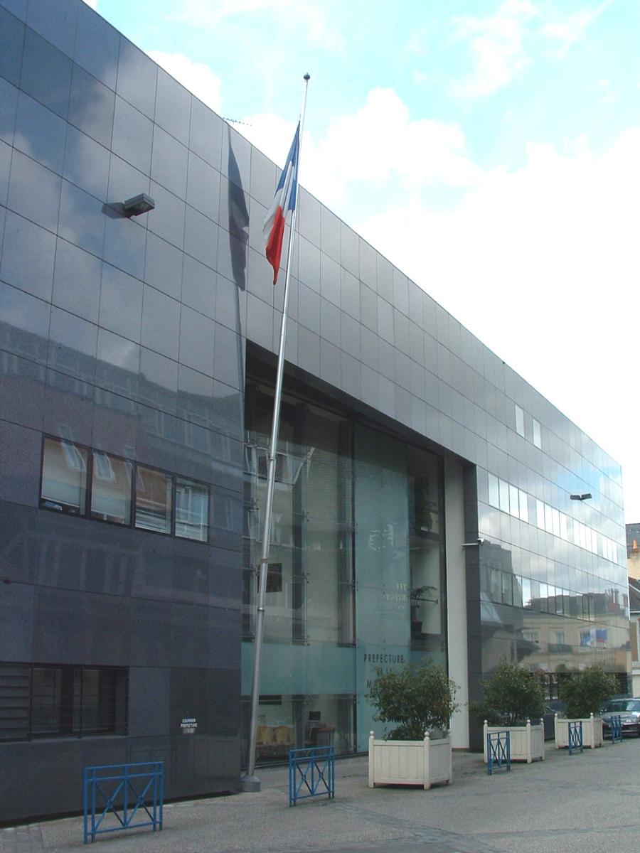 Neue Präfektur des Départements Mayenne in Laval 