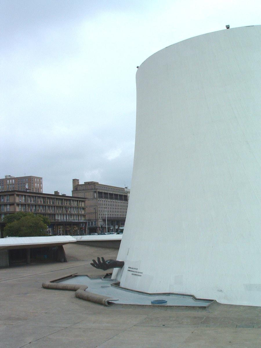 Le Havre: Le Volcan 