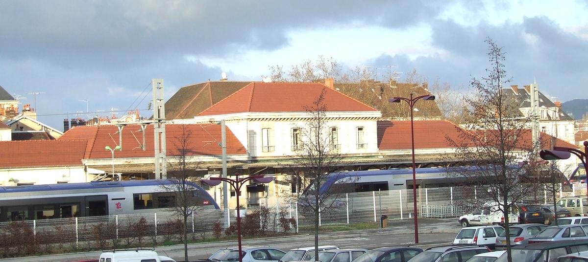 Bahnhof Lons-le-Saunier 