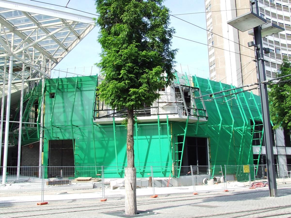 Fiche média no. 115060 Mulhouse: Construction du complexe commercial «La Porte Jeune» dans le centre-ville. (Situation des travaux au 05 juillet 2008. Fin des travaux prévue pour novembre 2008)