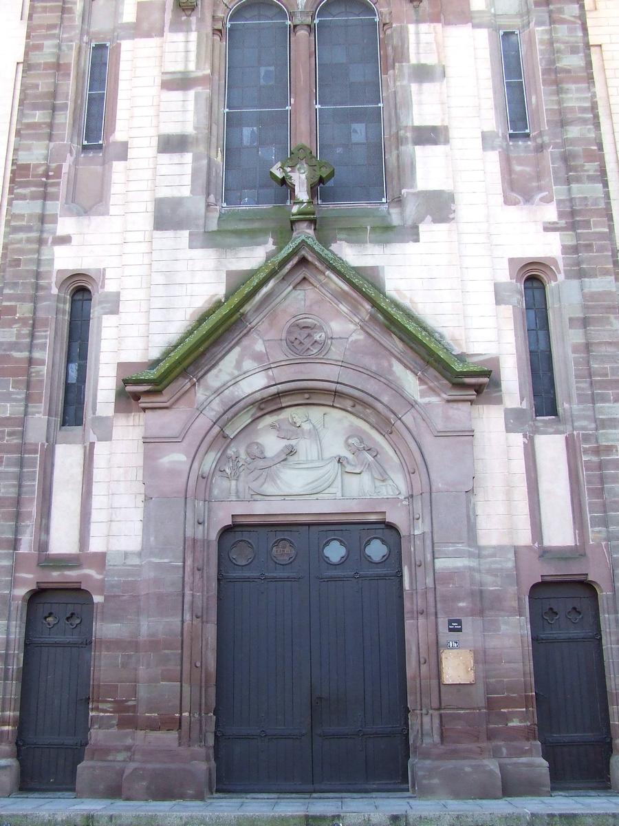 Eglise St Joseph dans le quartier de la Cité à Mulhouse 