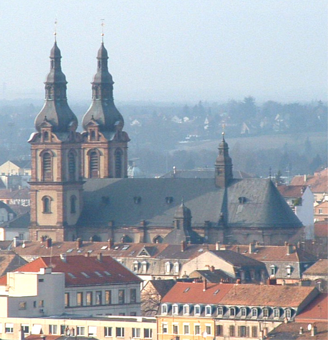 Mulhouse: Eglise catholique St Fridolin vue depuis la Tour de la Sécurité Sociale 