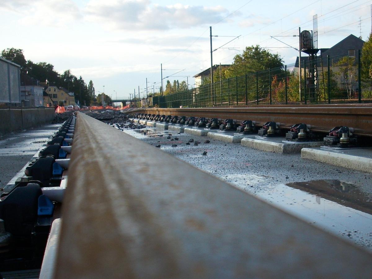 Tram-train: ligne Mulhouse-Thann, Pont de la rue de Belfort à Mulhouse 