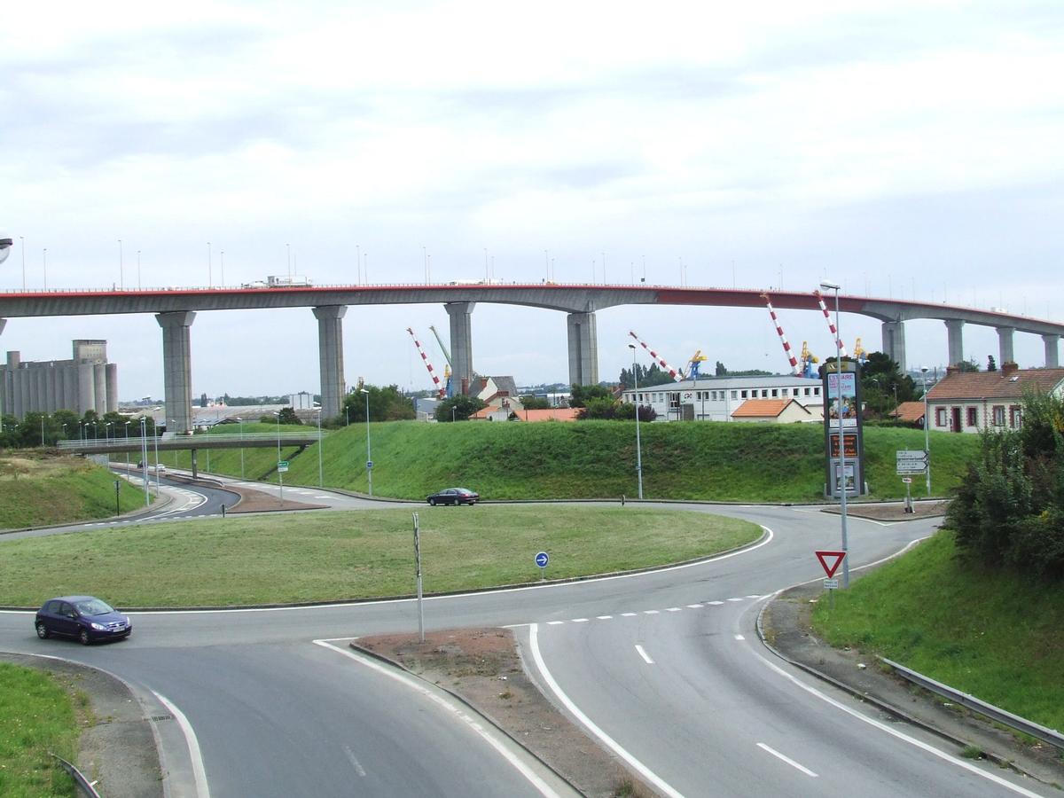 Pont de la rocade Ouest (N 844) de Nantes sur la Loire 