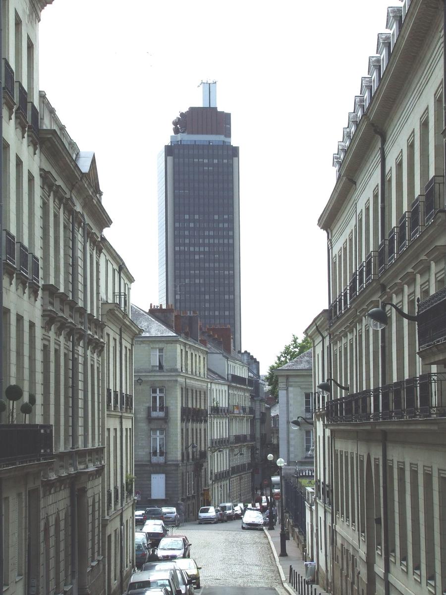 Nantes: IGN (Immeuble de Grande Hauteur). La Tour de Bretagne 