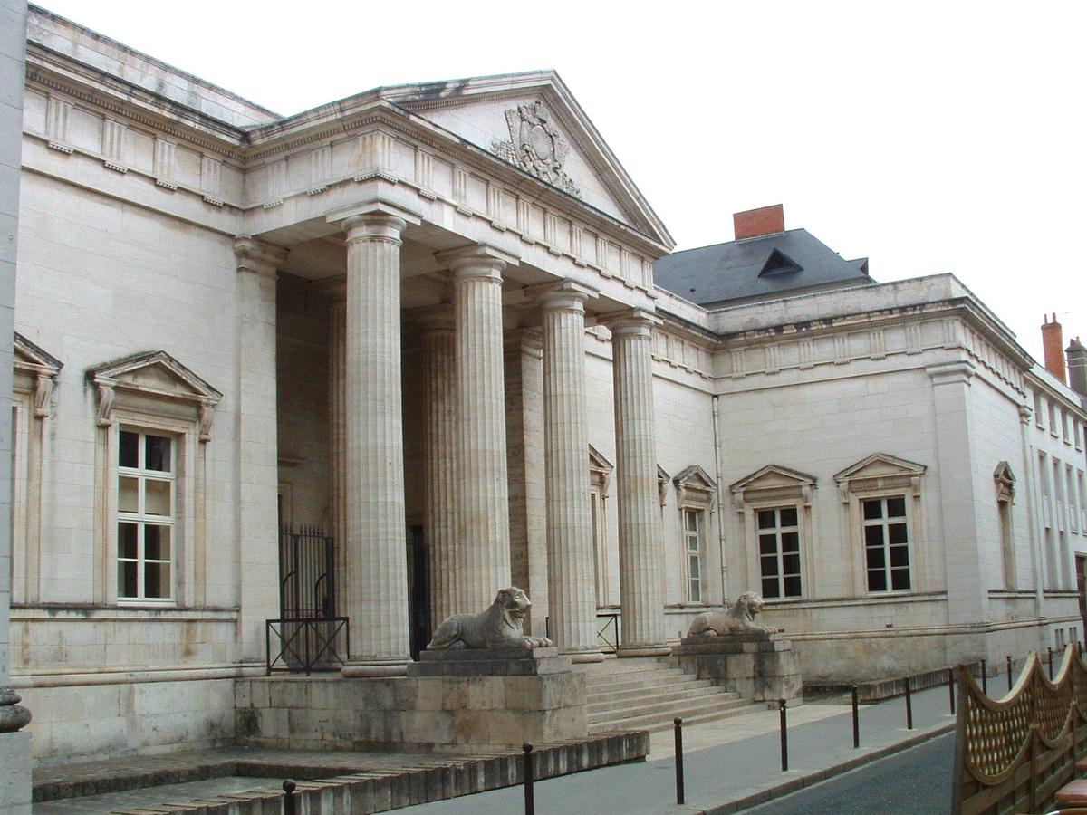 Le Palais de Justice d'Orléans (45-Loiret) 