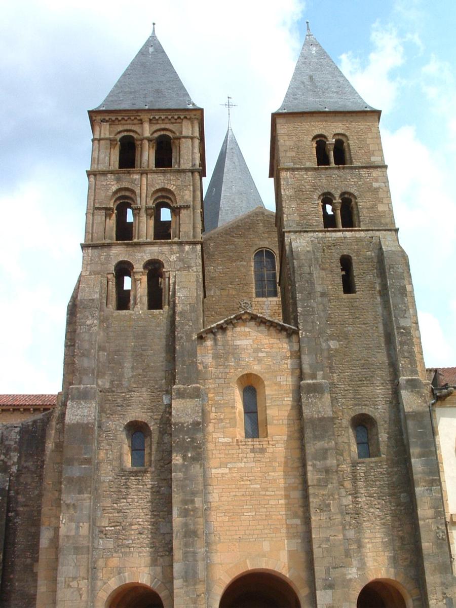La basilique de Paray-le-Monial (71 - Saône et Loire) 