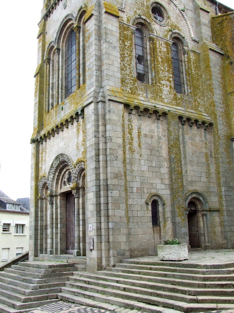 Parthenay - Eglise Saint-Laurent 