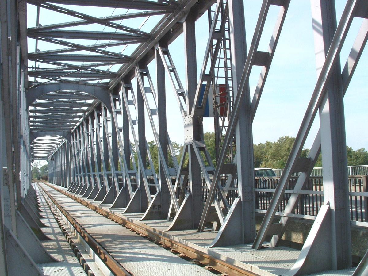Rheinbrücke Neuenburg-Chalampé 
