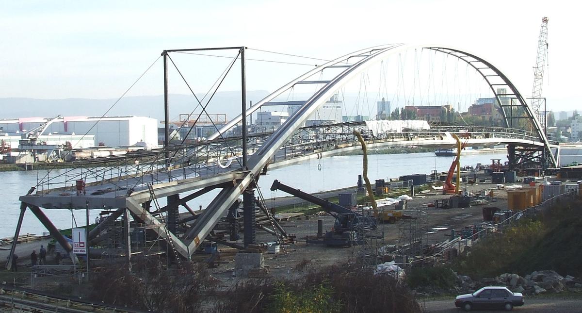 Footbridge across the Rhine between Weil am Rhein and Huningue 