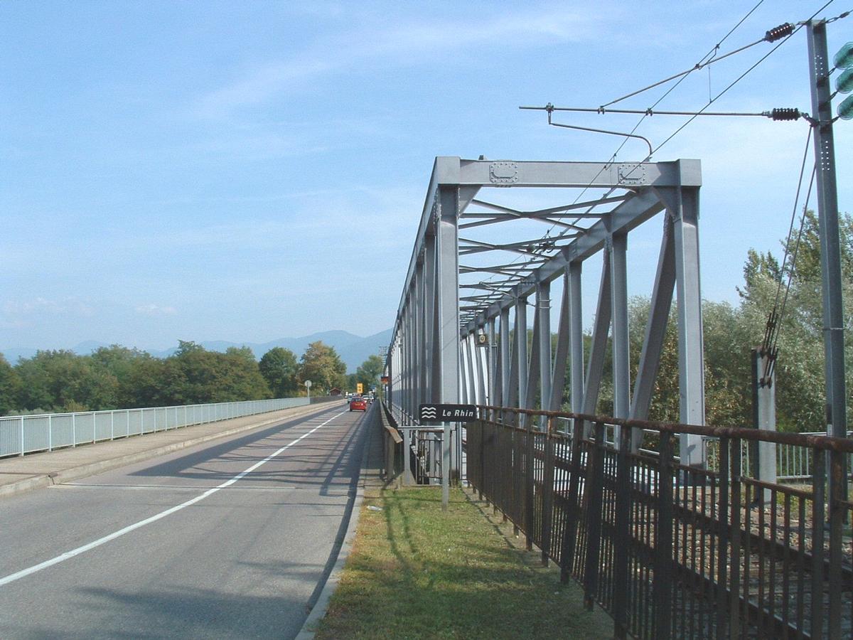 Ponts sur le Rhin entre Neuenburg et Chalampé 