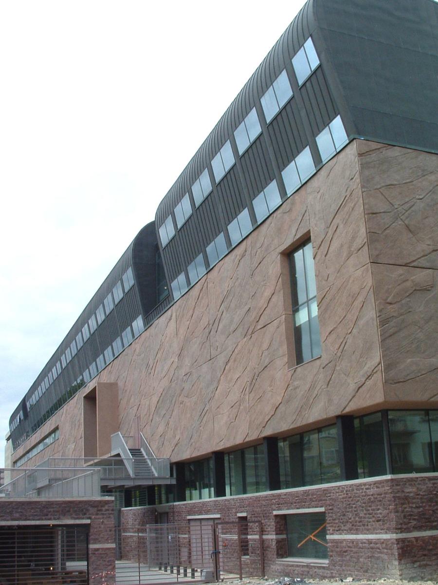 Rennes: Centre Culturel en construction (2005) 
