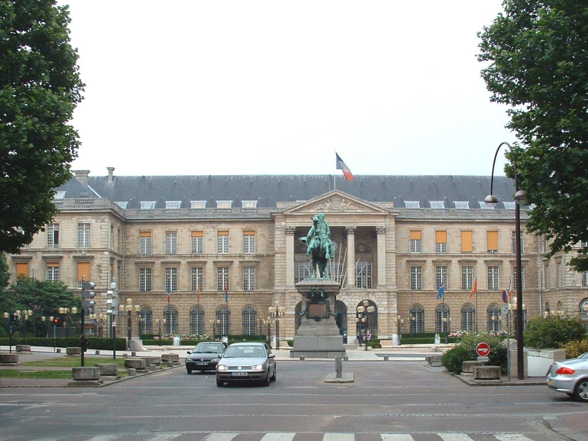 Rouen: L'Hôtel de Ville 