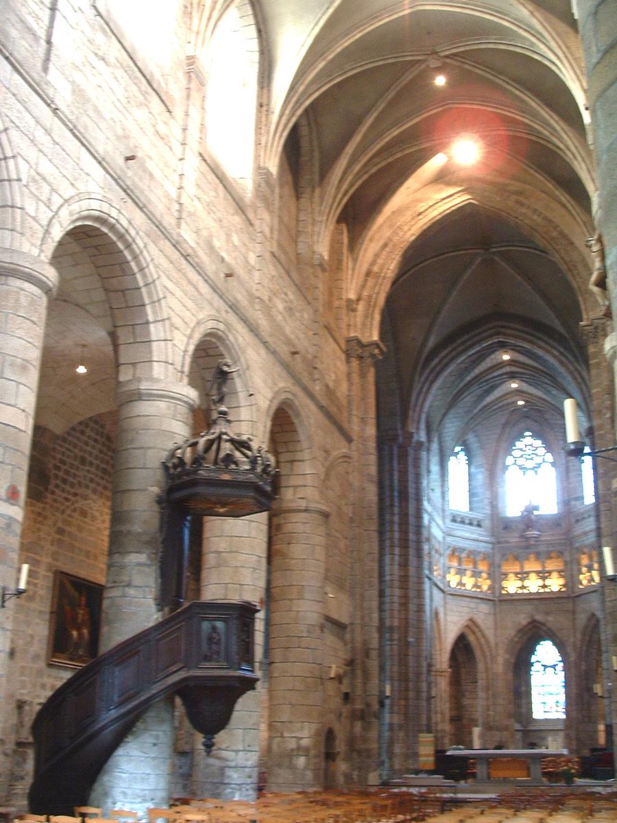 Cathédrale St Etienne de Saint-Brieuc. (22 - Bretagne) 
