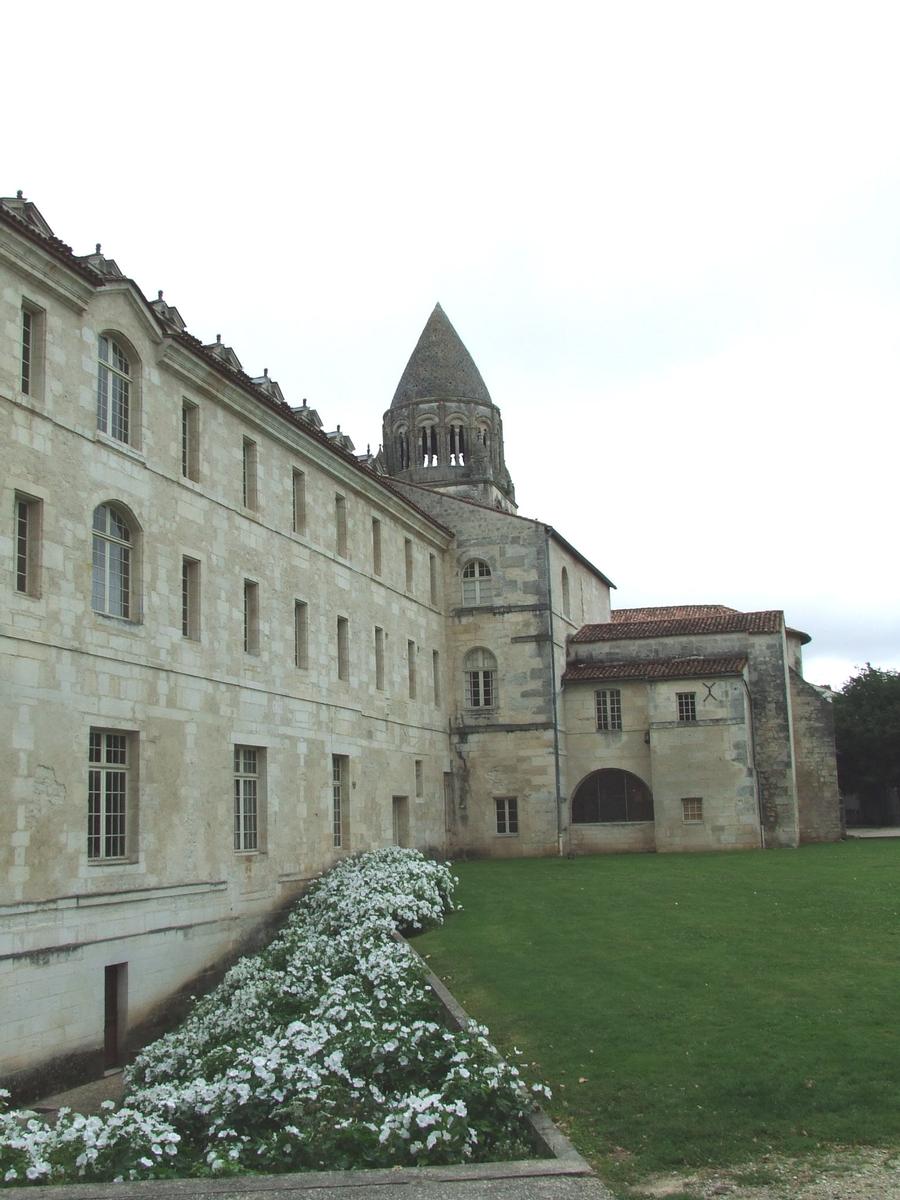 Abbaye aux Dames (Saintes) 