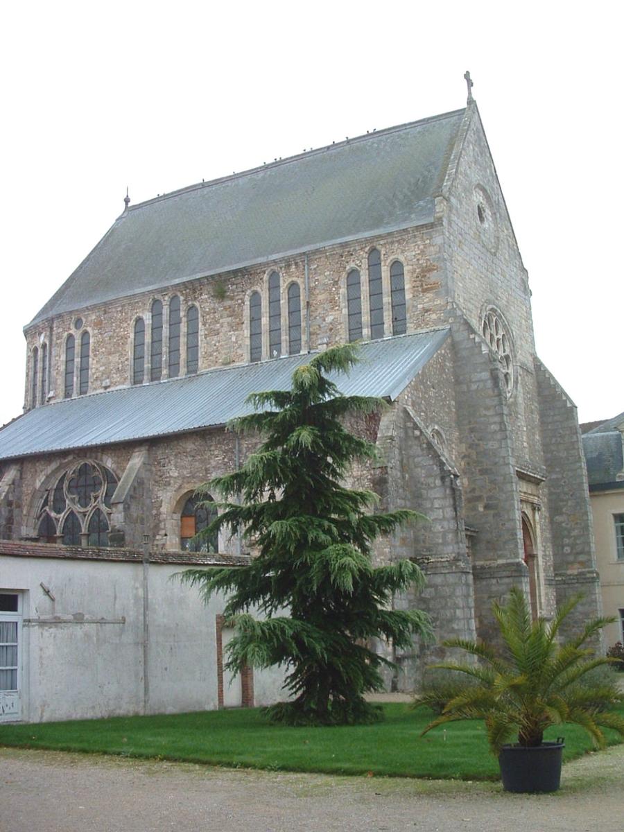 Alte Kirche Saint-Jean in Sens, jetzt Teil der Ummauerung des Saint-Jean-Krankenhauses 