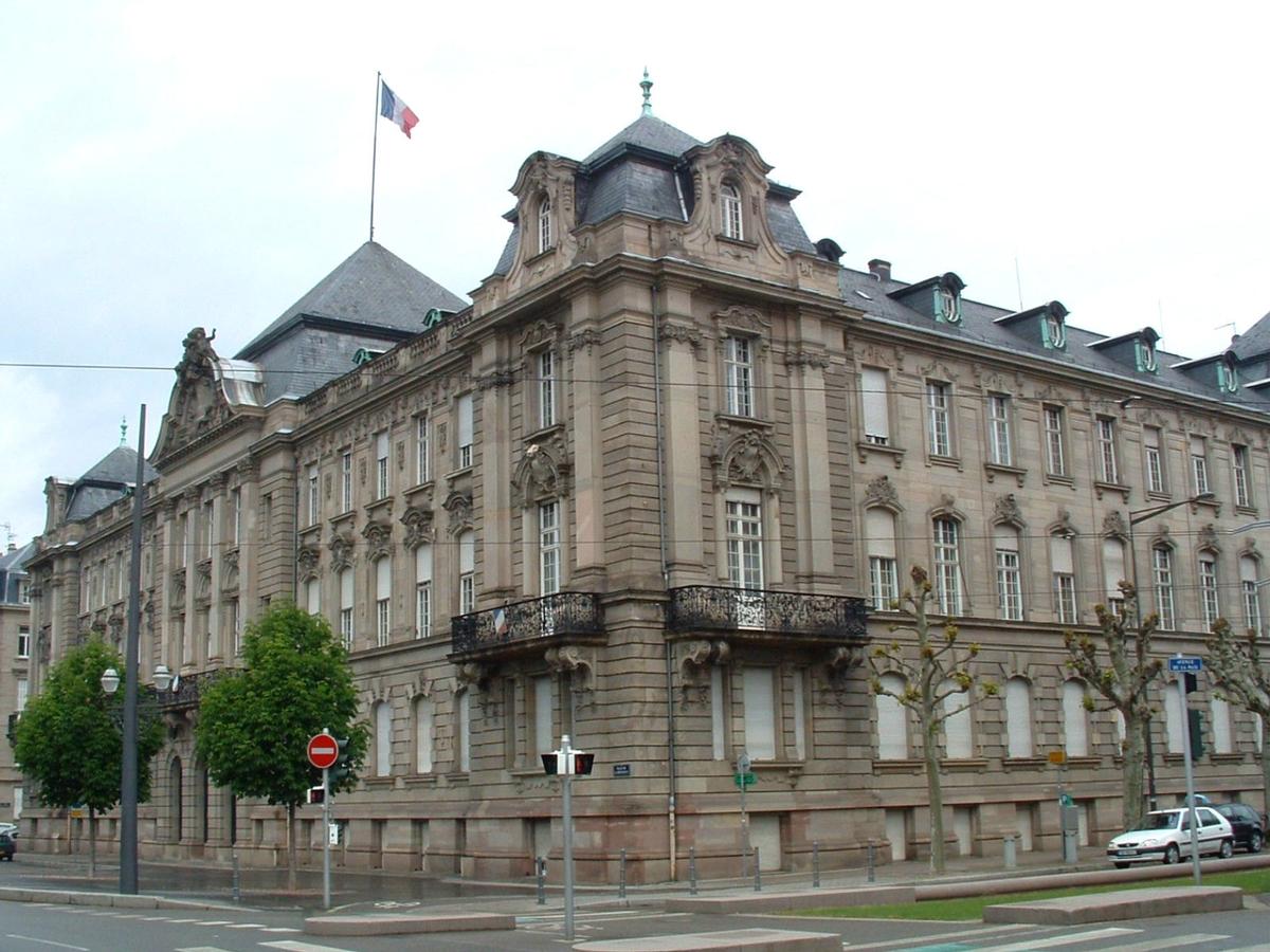 Strasbourg: Bâtiment administratif de la Direction des Services Fiscaux du Département du Bas-Rhin 