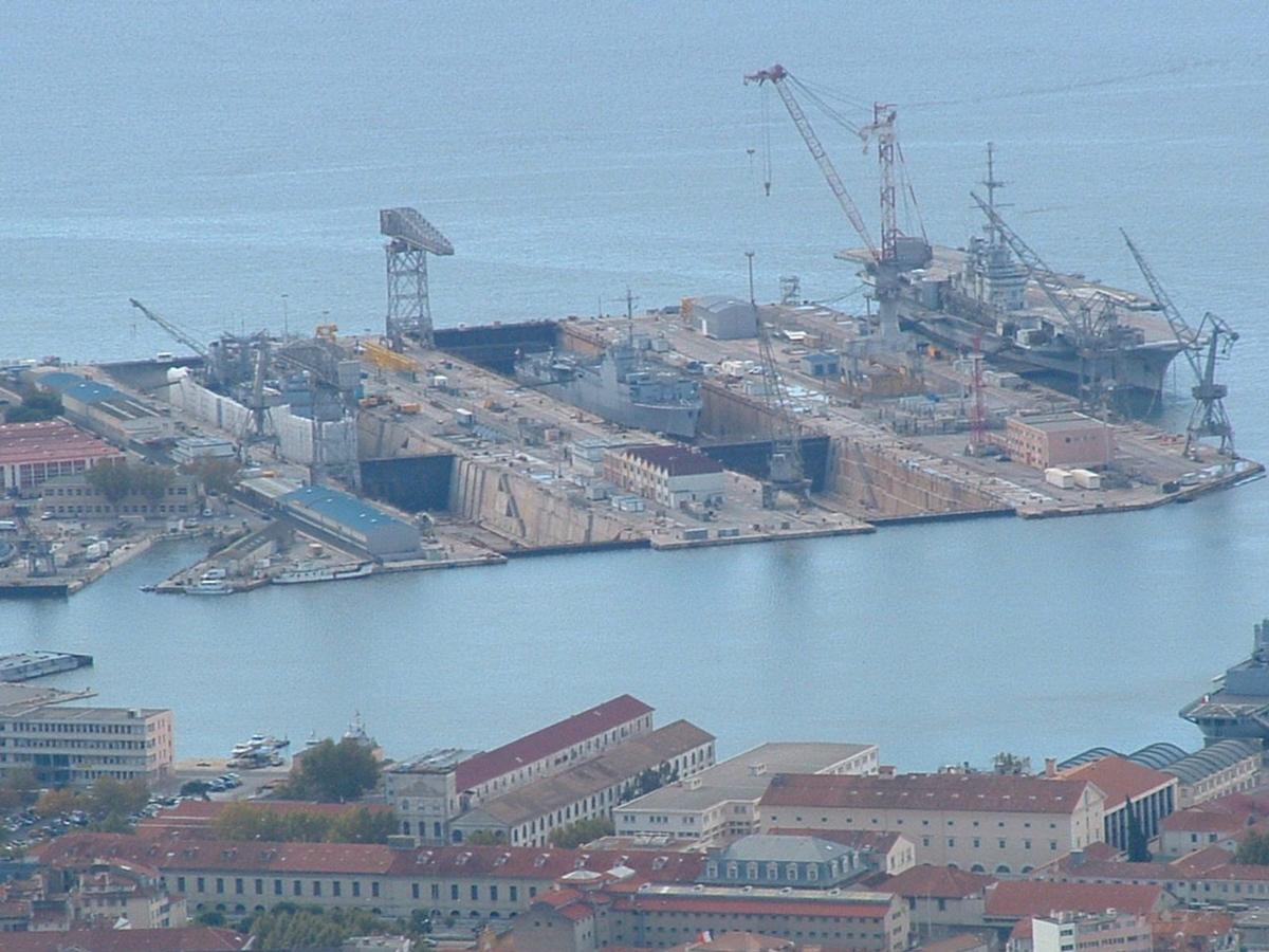 Chantier Naval de Toulon. Bassin de construction navale 