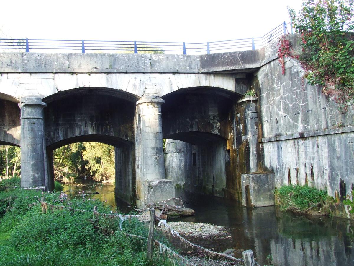 Rhone-Rhine Canal - Wolfersdorf Canal Bridge 