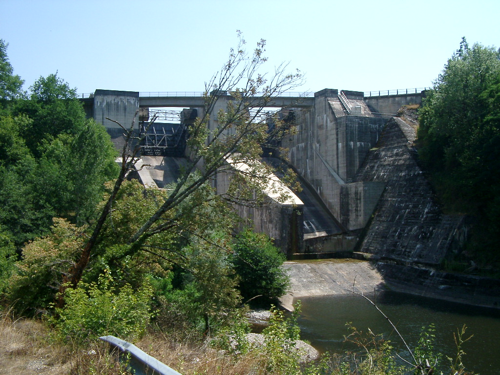 Barrage de Castelnau-Lassout (Aveyron) 