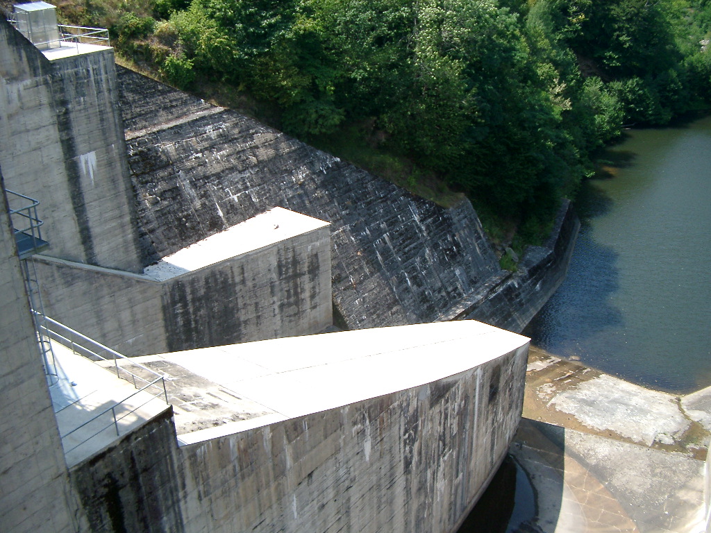 Castelnau-Lassout Dam 