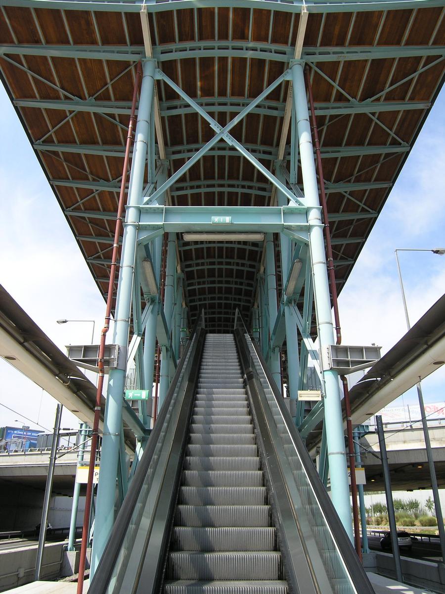 Doukissis Plakentias Metro Station 